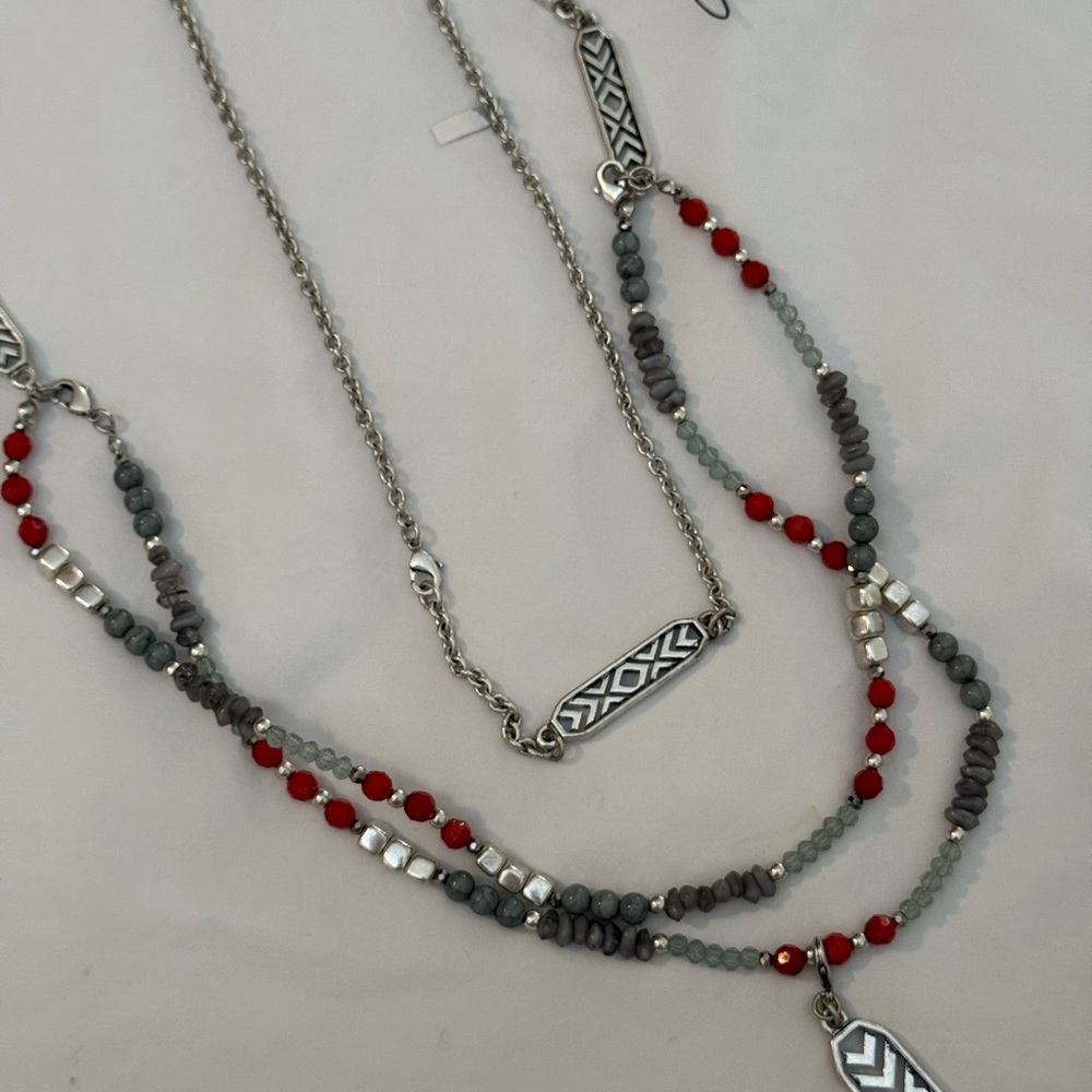 Premier Designs “Fast Forward” Silver and Red Necklace and Bracelet Set - Picture 4 of 7